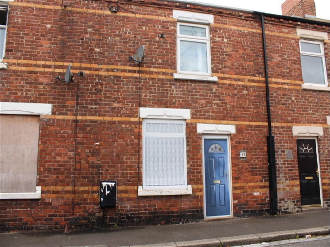 2 Bedroom Terrace Property in Peterlee - For Sale with Manners and Harrison Auctions for £15,000 (November 2022)