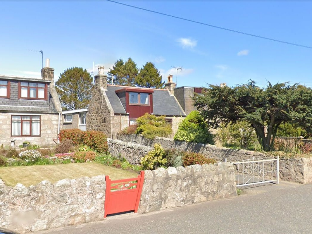 2 Bed Semi-Detached Cottage in Aberdeen - For Sale with Future Property Auctions for a Guide price of £48,000 (December 2022)