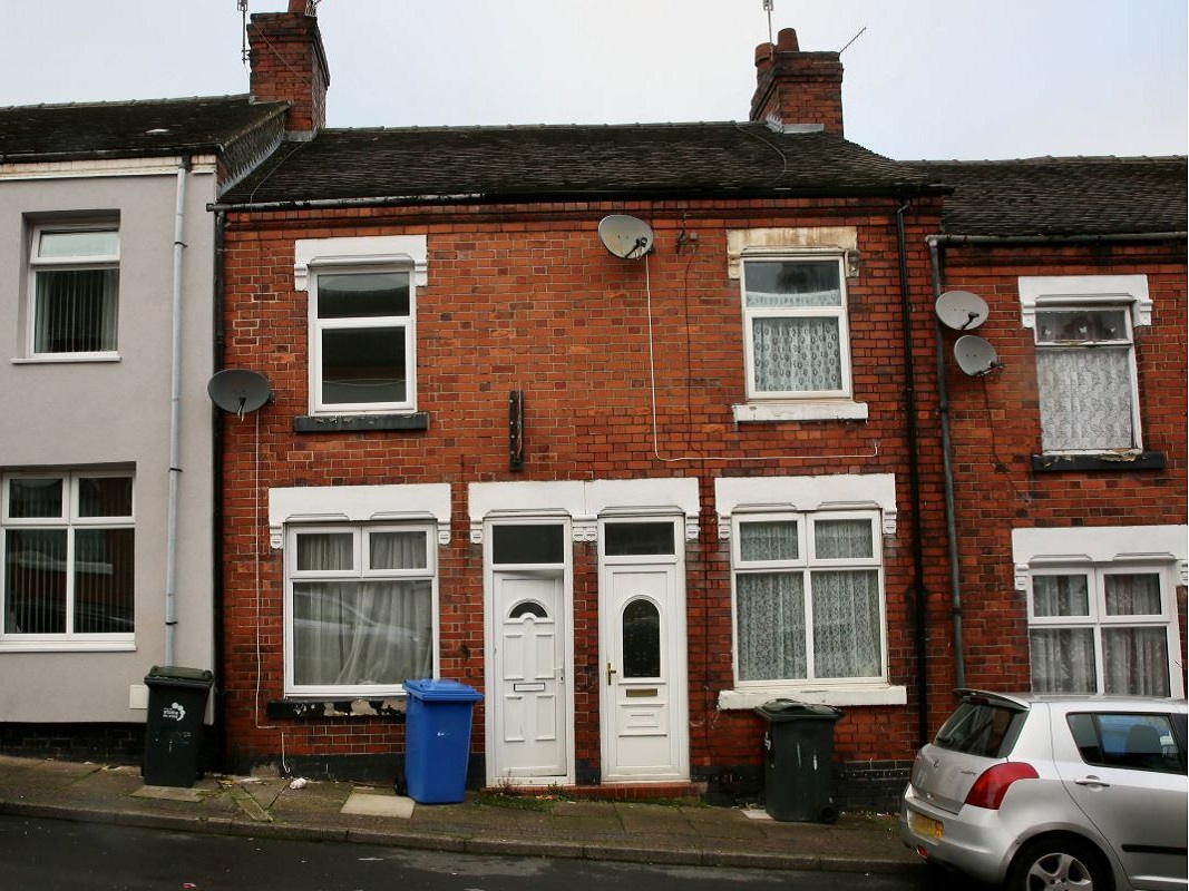 2 Bed Terraced Property in Stoke-on-Trent - For Sale with Higgins Drysdale Auctions for a Guide price of £20,000 (December 2022)