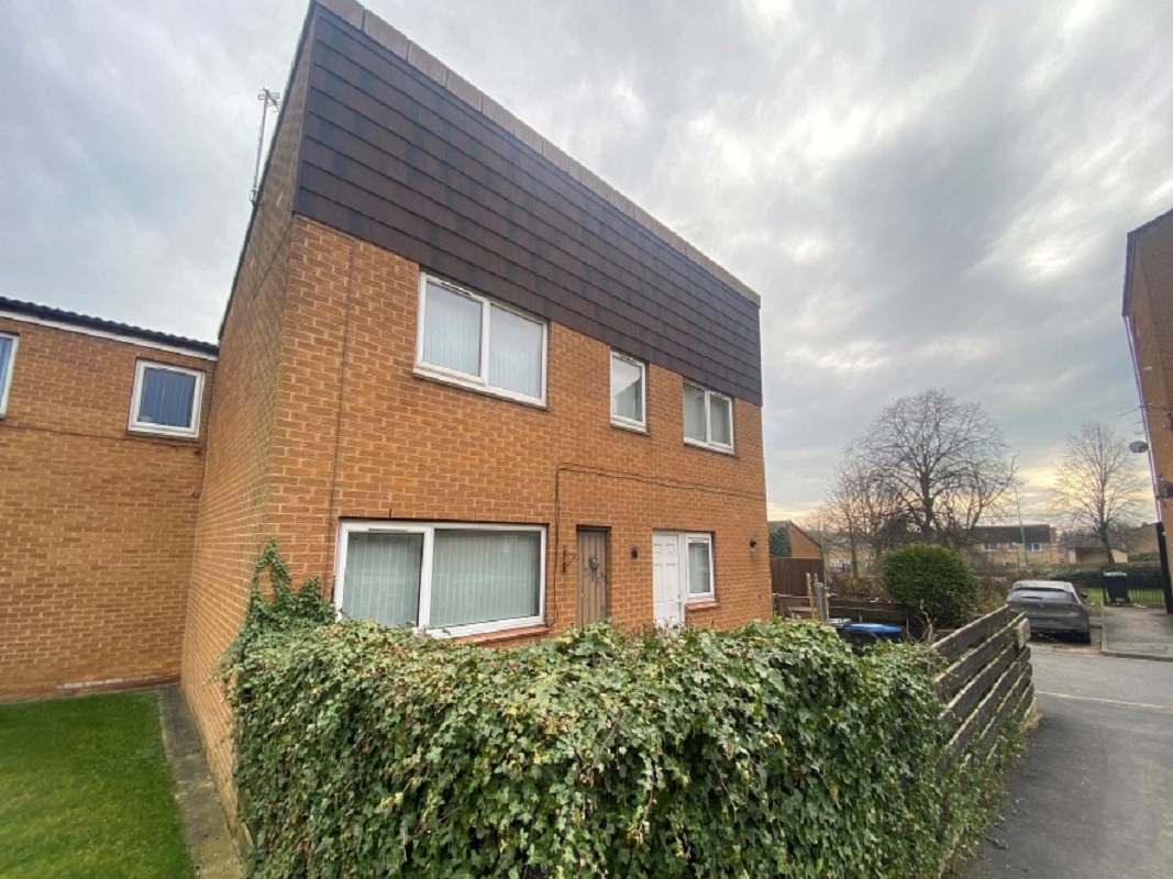 3 Bed End Terrace House in Newton Aycliffe - For Sale with Auction House North East with a Guide Price of £40,000 (March 2023)