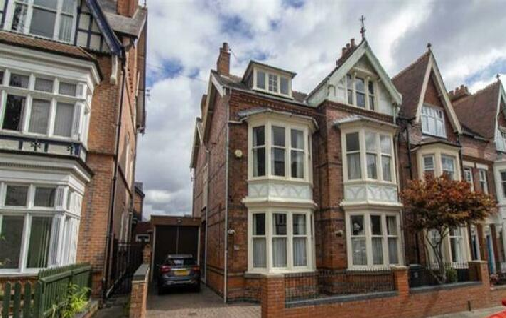 7 Bed Three Storey Property in Leicester - For Sale with SDL Property Auctions with a Guide Price of £450,000 (March 2023)