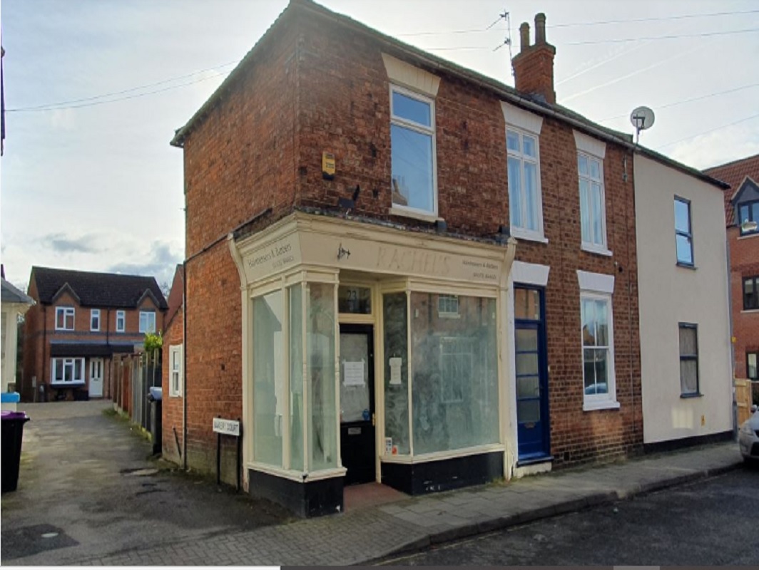 Commerical End of Terrace in Market Rasen - For Sale with Auction House London with a Guide Price of £20,000 (March 2023)