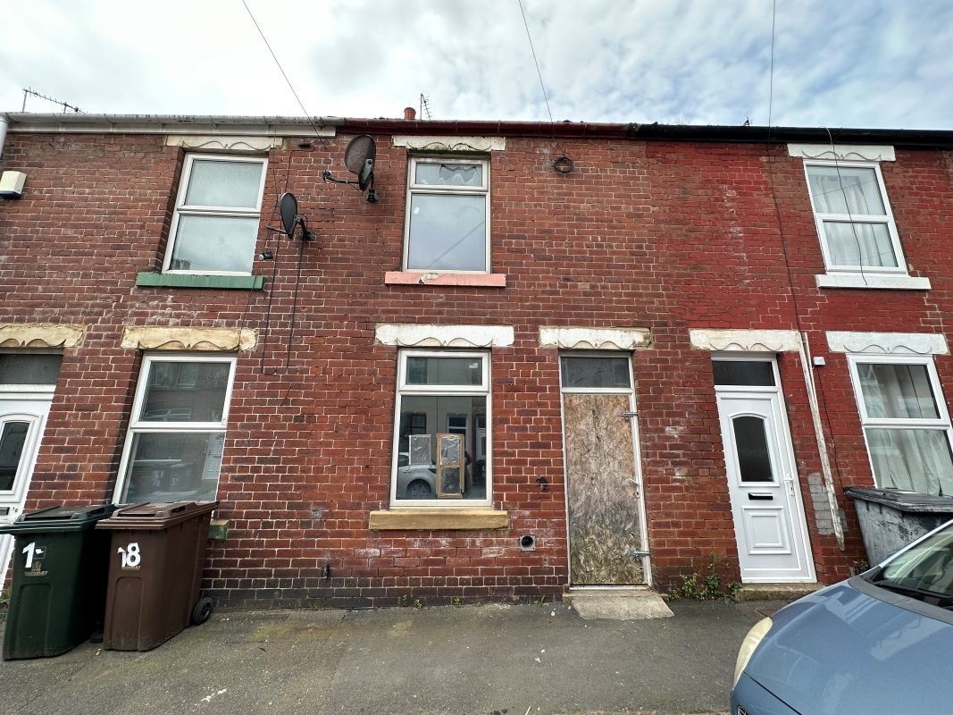 2 Bed Terraced House in Rotherham - For Sale with Auction House South Yorkshire with a Guide price of £28,000 (June 2023)