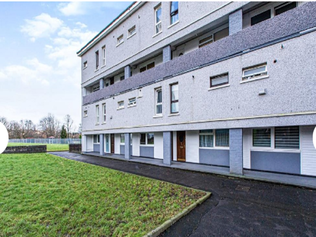 3 Bed Maisonette in Glasgow - For Sale with iamsold with a Guide Price of £65,000 (May 2023)