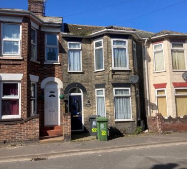 3 Bed Mid-Terrace Property in Great Yarmouth - For Sale with Brown & Co with a Guide Price of £110-130,000 (May 2023)