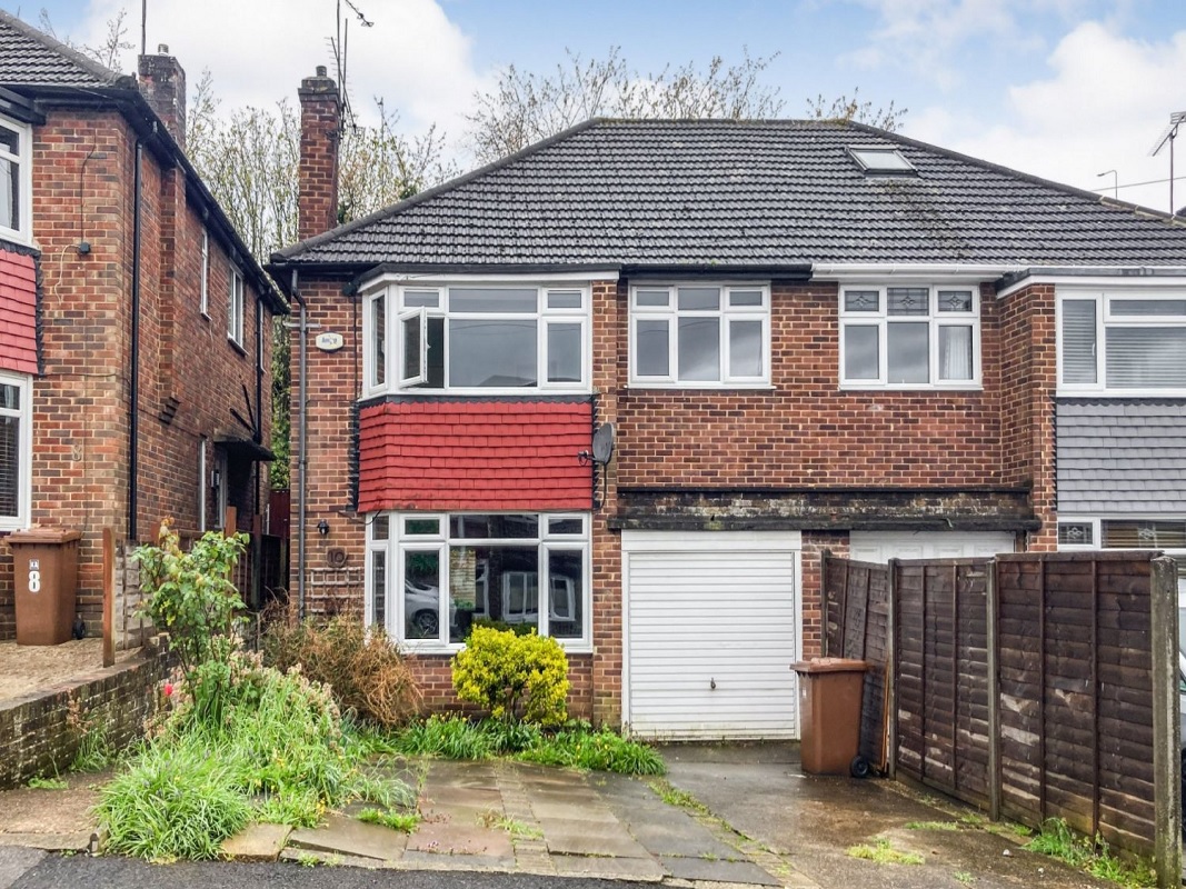 3 Bed Semi-Detached Property in Rochester - For Sale with Savills Auctions with a Guide Price of £265,000 (May 2023)