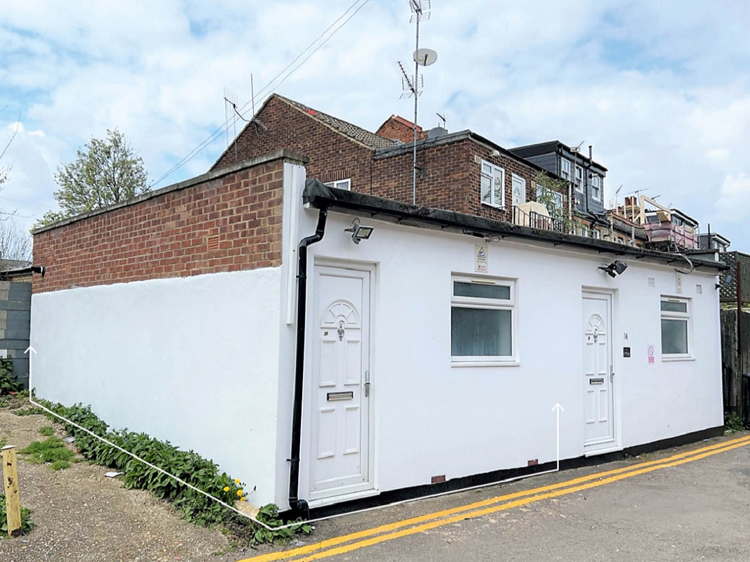Ground Floor Office Unit in North Finchley - For Sale with Barnett Ross Auctions with a Guide Price of £90,000 (May 2023)