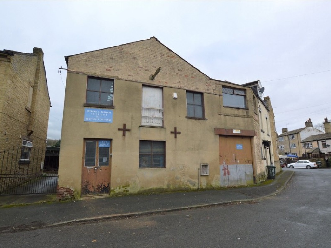 Large Workshop in Bradford - For Sale with Auction House West Yorkshire with a Guide Price of £140,000 (May 2023)