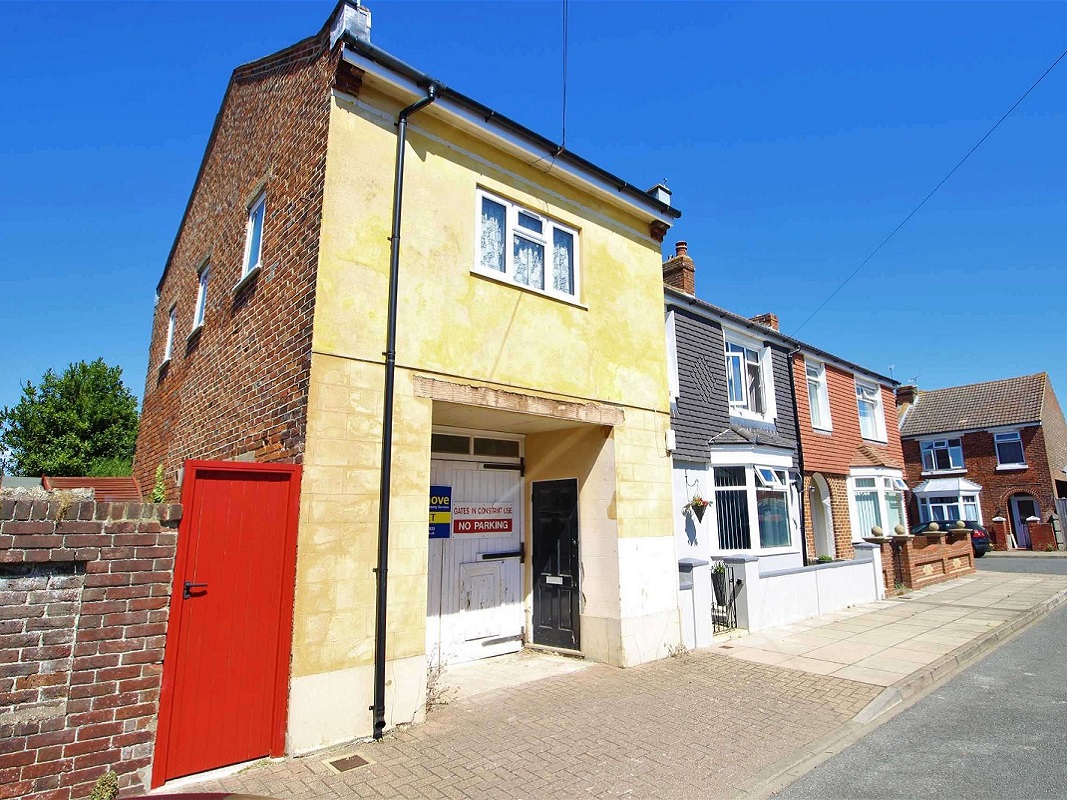 Store and Offices with Planning Permission in Portsmouth - For Sale with Nesbits Auctions with a Guide Price of £185,000 (May 2023)