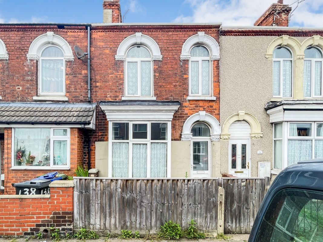 3 Bed Terraced House in Grimsby - For Sale with Pugh Property Auctions with a Guide Price of £15,000 (June 2023)
