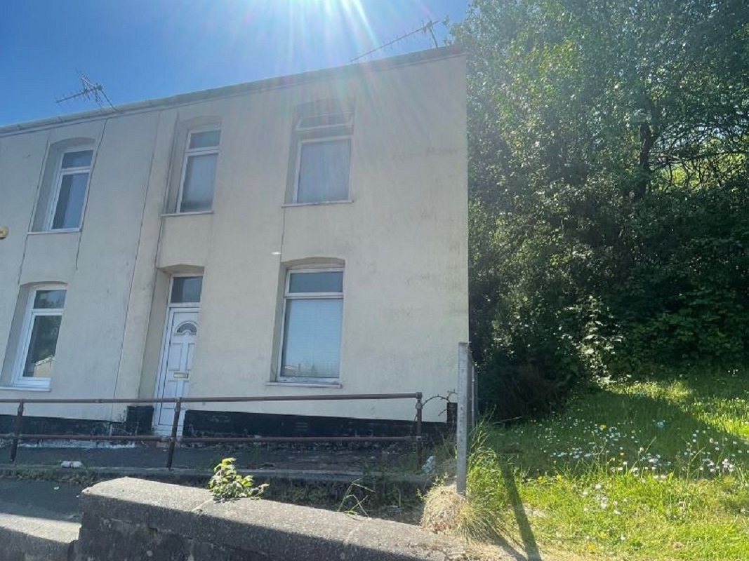 2 Bed End-Terrace House in Swansea - For Sale with The Property Auction House with a Guide Price of £32,000 (August 2023)