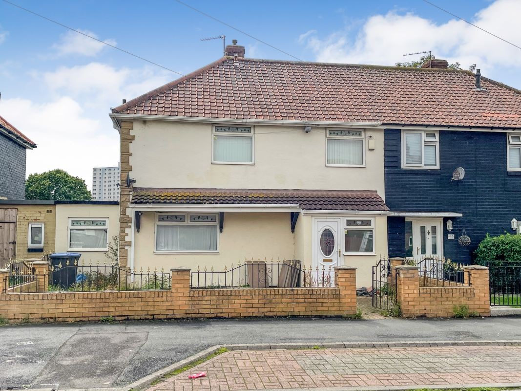 3 Bed Semi-Detached House in Middlesbrough - For Sale with Auction House Lincolnshire with a Guide Price of £20,000 (August 2023)