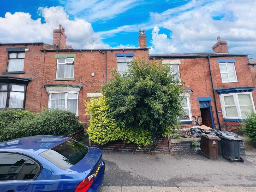 3 Bed Terraced House in Sheffield - For Sale with Auction House South Yorkshire with a Guide Price of £20,000 (August 2023)