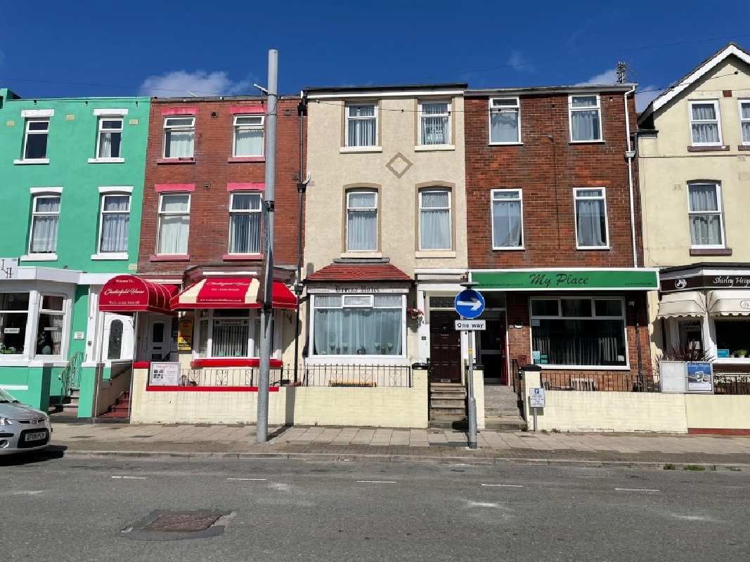 8 Bed Boutique Hotel in Blackpool - For Sale with Auction House North West with a Guide Price of £90,000 (October 2023)