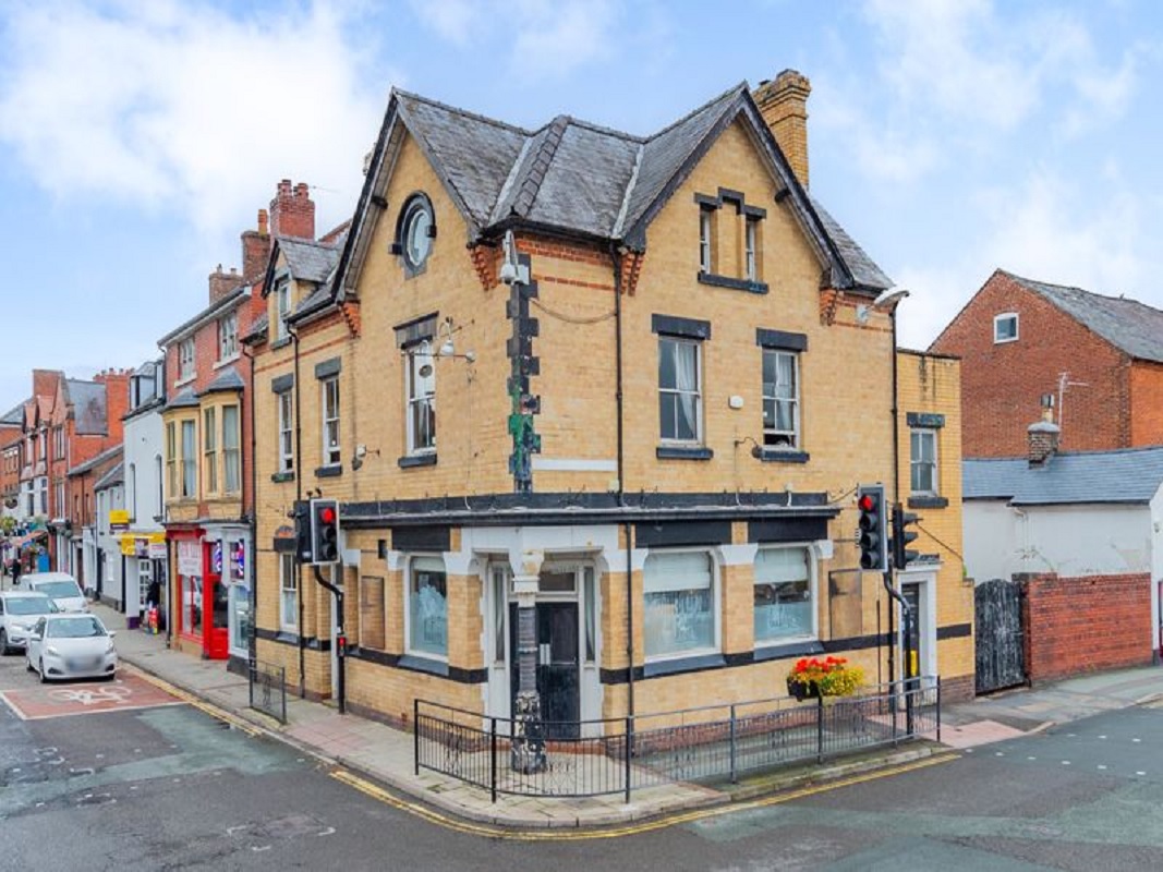 Former Restaurant with Acommodation in Oswestry- For Sale with Bowen Son & Watson Property Auctions with a Guide Price of £150,000 (September 2023)