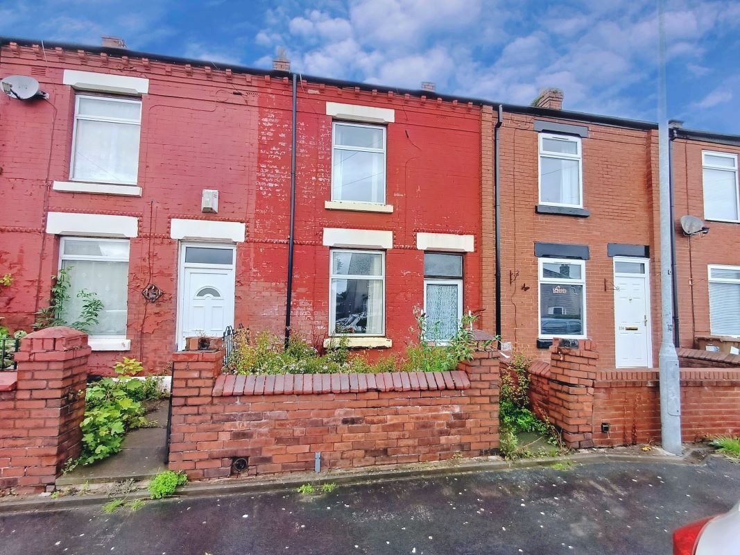 2 Bed Terraced House in St Helens - For Sale with Auction House South Yorkshire with a Guide Price of £20,000 (October 2023)