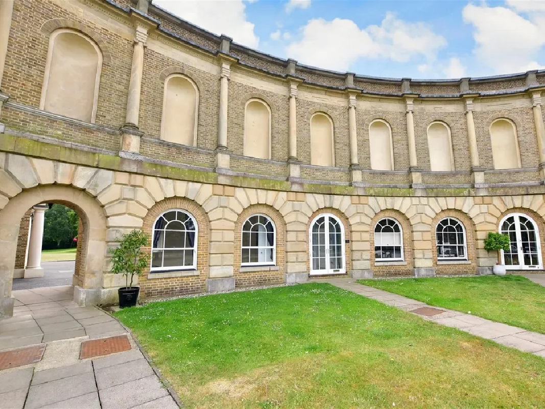 End Terrace Mansion Property in Brentwood - For Sale with Douglas Allen Property Auctions with a Guide Price of £425,000 (October 2023)