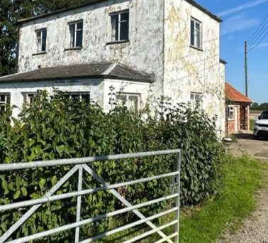 Farmhouse with Planning in Fiskerton - For Sale with Auction Estates with a Guide Price of £125-150,000 (October 2023)