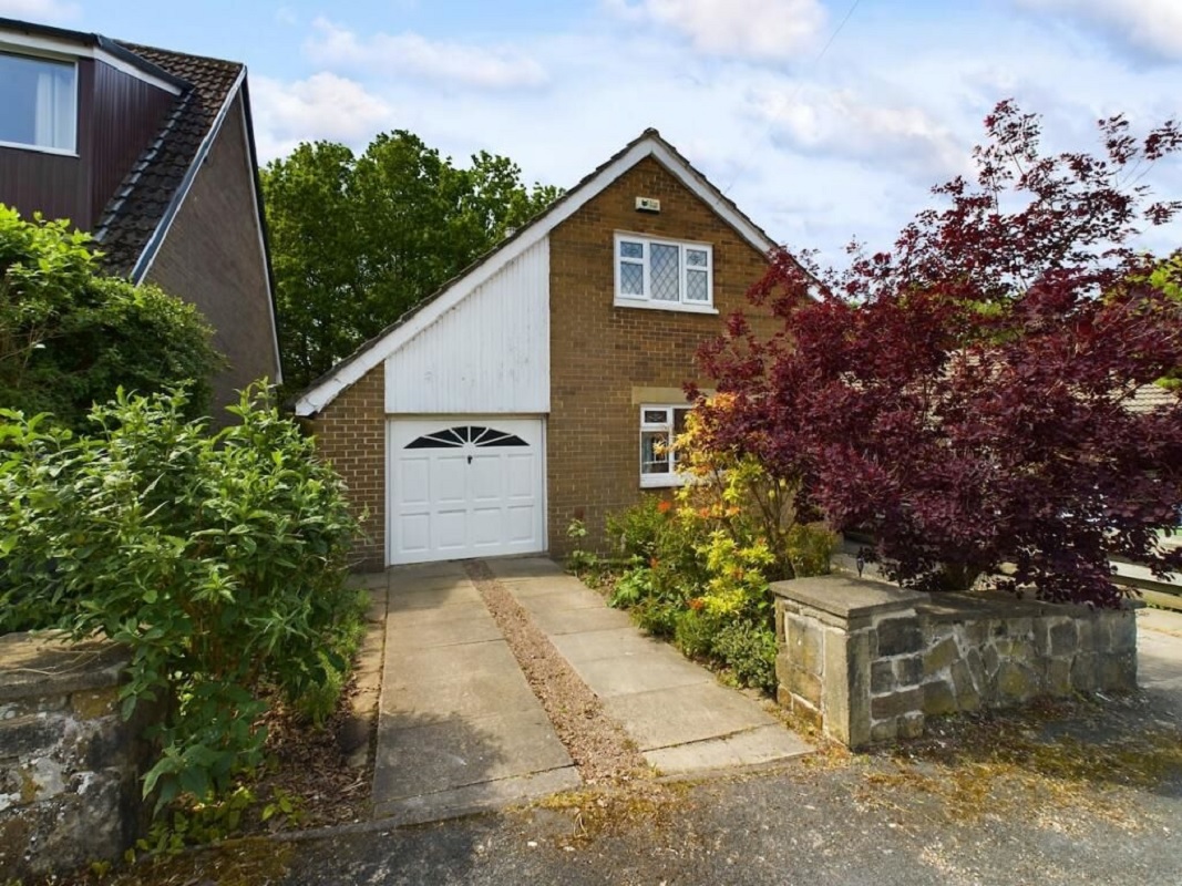 2 Bed Detached Home in Brockholes - For Sale with GoTo Properties with an Opening Bid of £200,000 (December 2023)