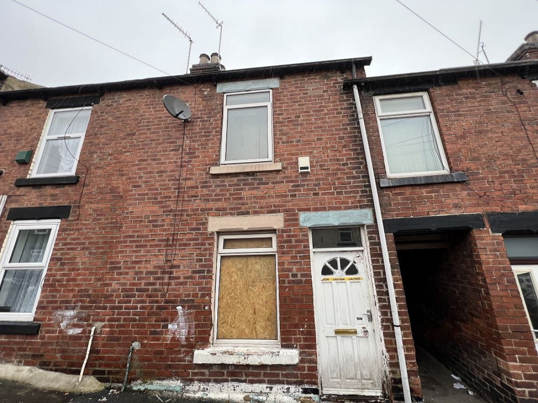 2 Bed Terrace House in Sheffield - For Sale with Auction House South Yorkshire with a Guide Price of £5000 (November 2023)