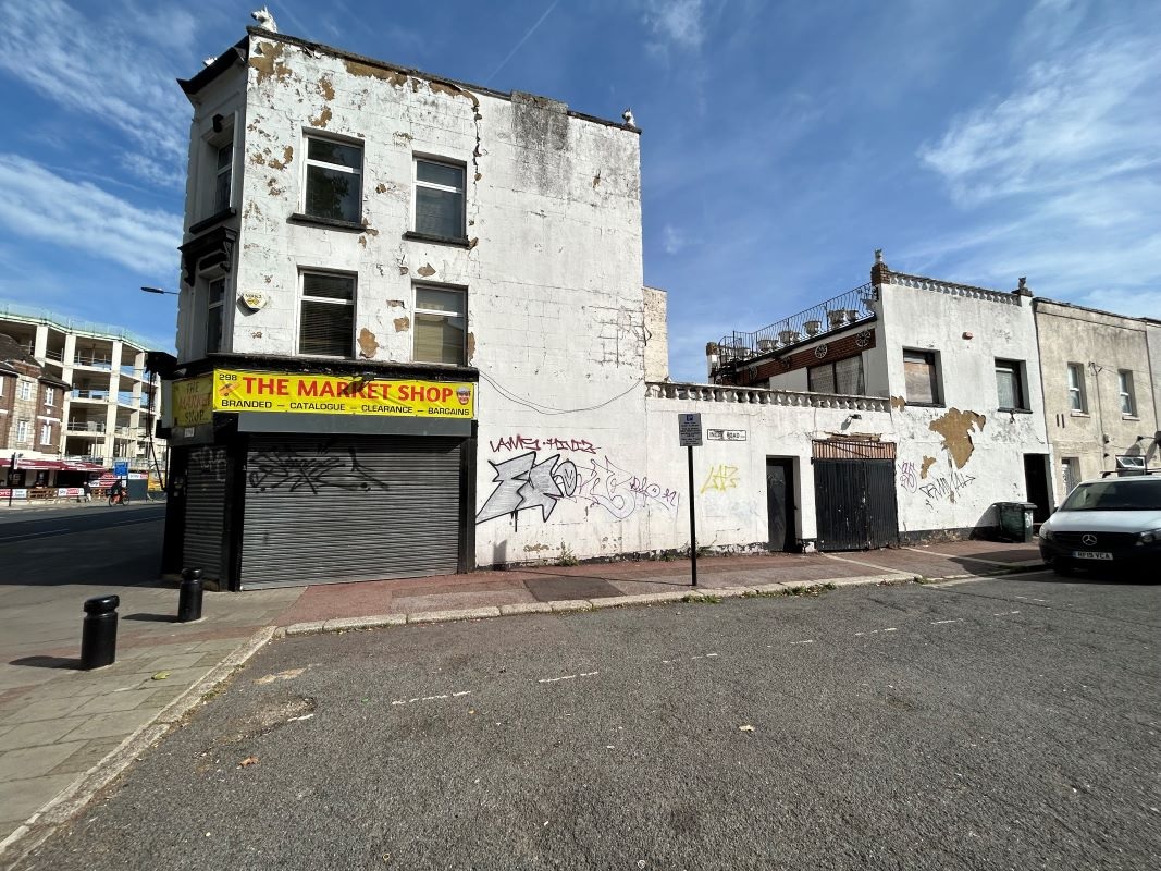 Large Commercial Unit, a 2 Bed Flat and a Rear Workshop in Plaistow - For Sale with Auction House Essex & Kent with a Guide Price of £600,000 (December 2023)