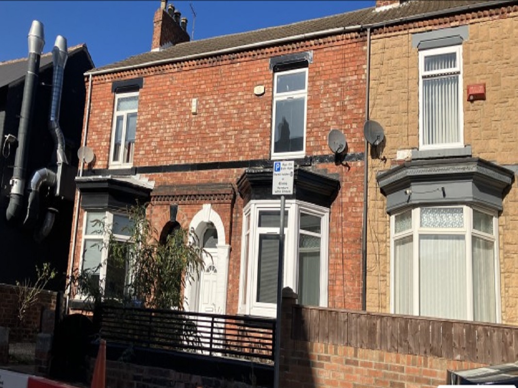 3 Bed Mid Terrace House in Middlesbrough - For Sale with Allsop Auctions with a Guide Price of £18,000 (December 2023)