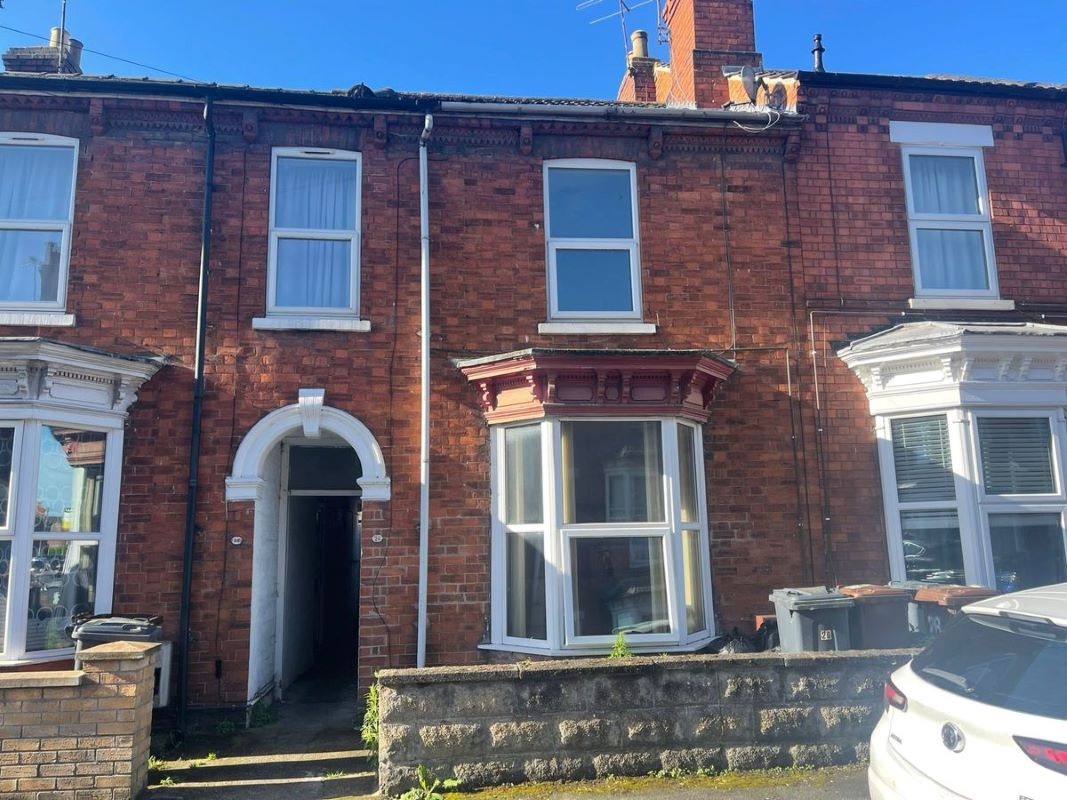 3 Bed Terrace House in Lincoln - For Sale with GoTo Properties with an Opening Bid of £105,000 (December 2023)