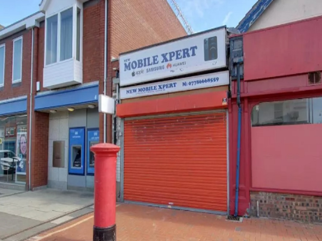 Ground Floor Shop with 1 Bed Flat in Fleetwood - For Sale with iamsold with a Starting Bid of £60,000 (December 2023)