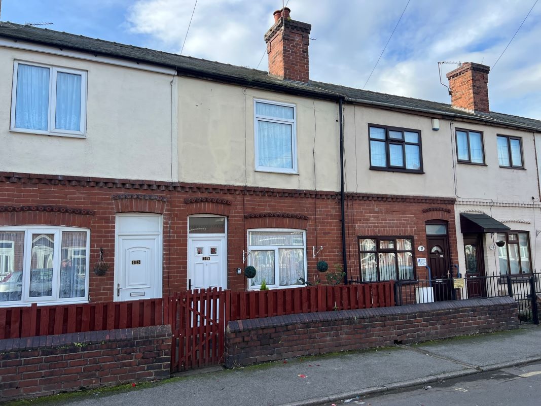 2 Bed Mid Terrace House in Rotherham - For Sale with Auction House Lincolnshire with an Opening Bid of £15,000 (January 2024)