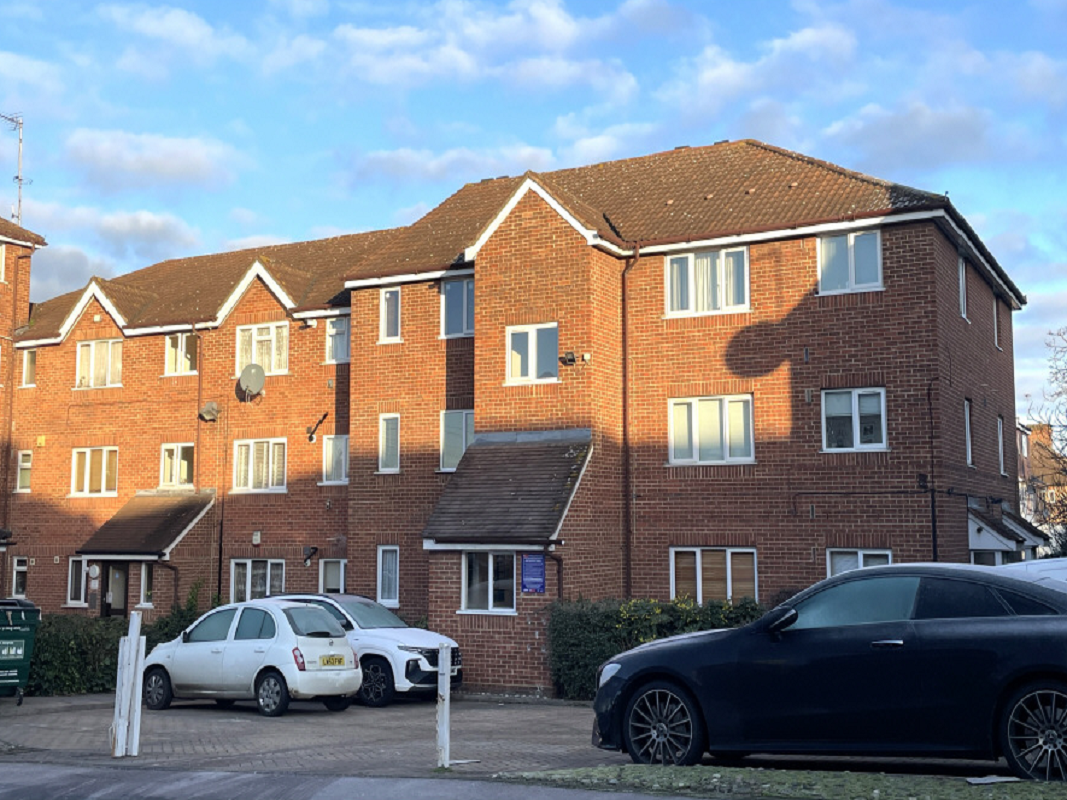 2 Bed Second Floor Flat in Chingford - For Sale with McHugh & Co Auctions with a Guide Price of £80,000 (January 2024)