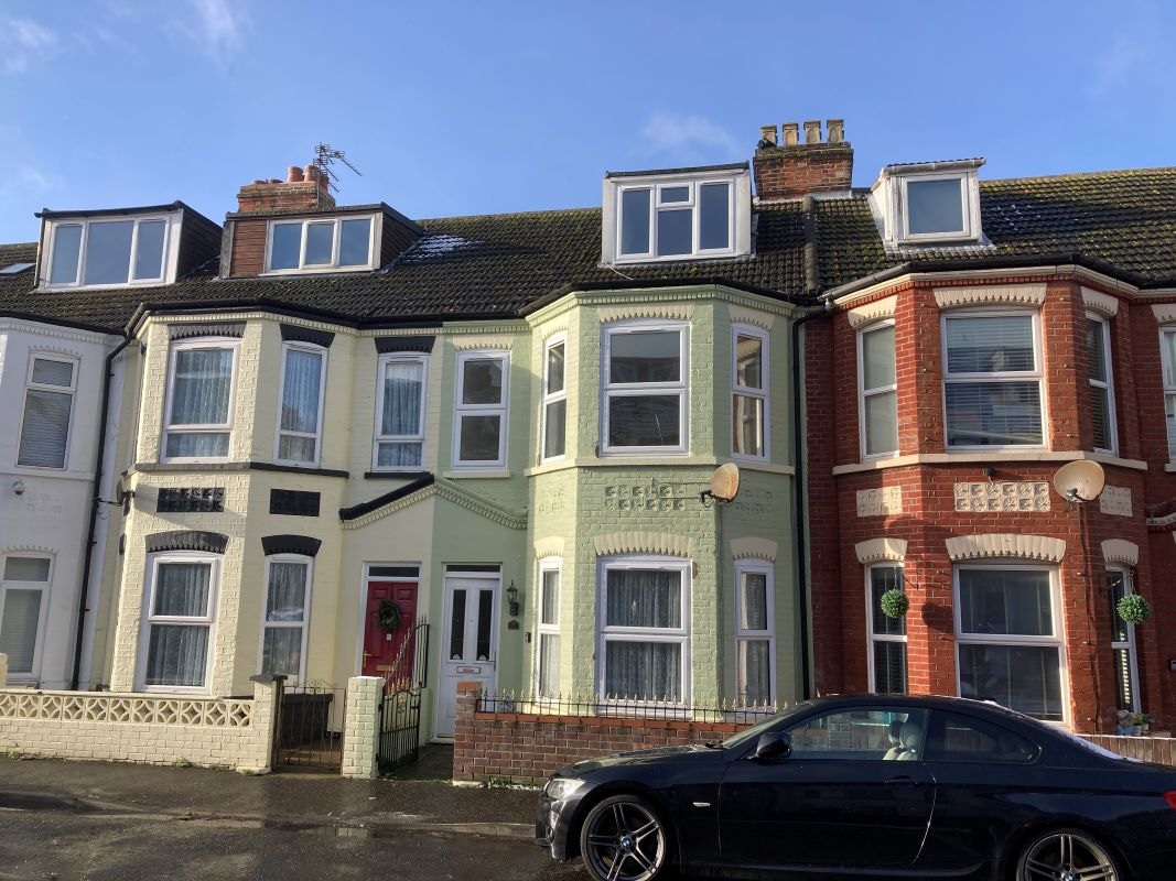 5 Bed Mid Terrace House in Great Yarmouth - For Sale with Brown & Co Auctions with a Guide Price of £130-150,000 (February 2024)