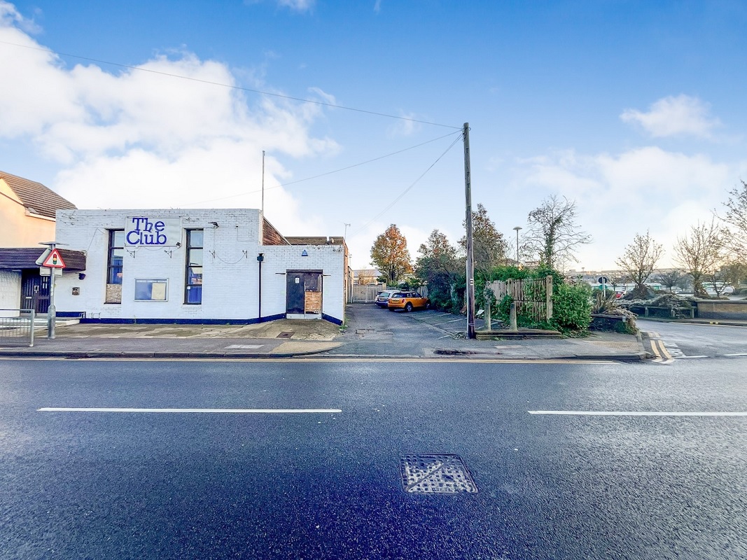 Car Park Site in Grays - For Sale with BidX1 Auctions with a Guide Price of £15,000 (January 2024)