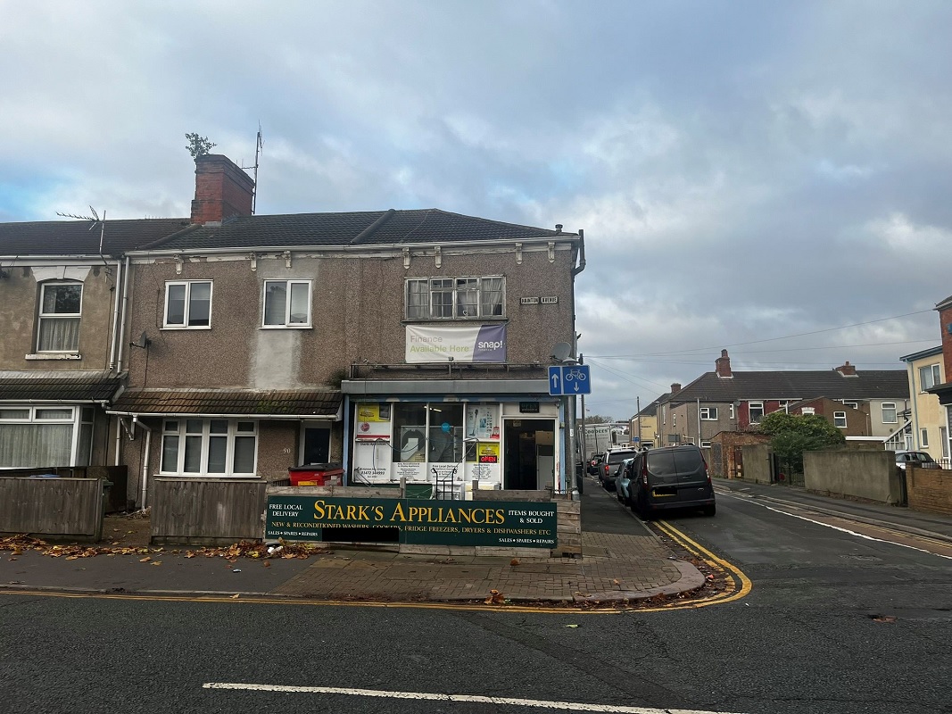 Ground Floor Retail Unit with 2 Bed Flat in Grimsby - For Sale with Lambert Smith Hampton Auctions with a Guide Price of £25,000 (January 2024)