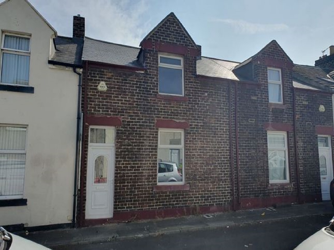2 Bed Mid Terrace Cottage in Sunderland - For Sale with Town & Country Property Auctions with a Guide Price of £28,000 (February 2024)
