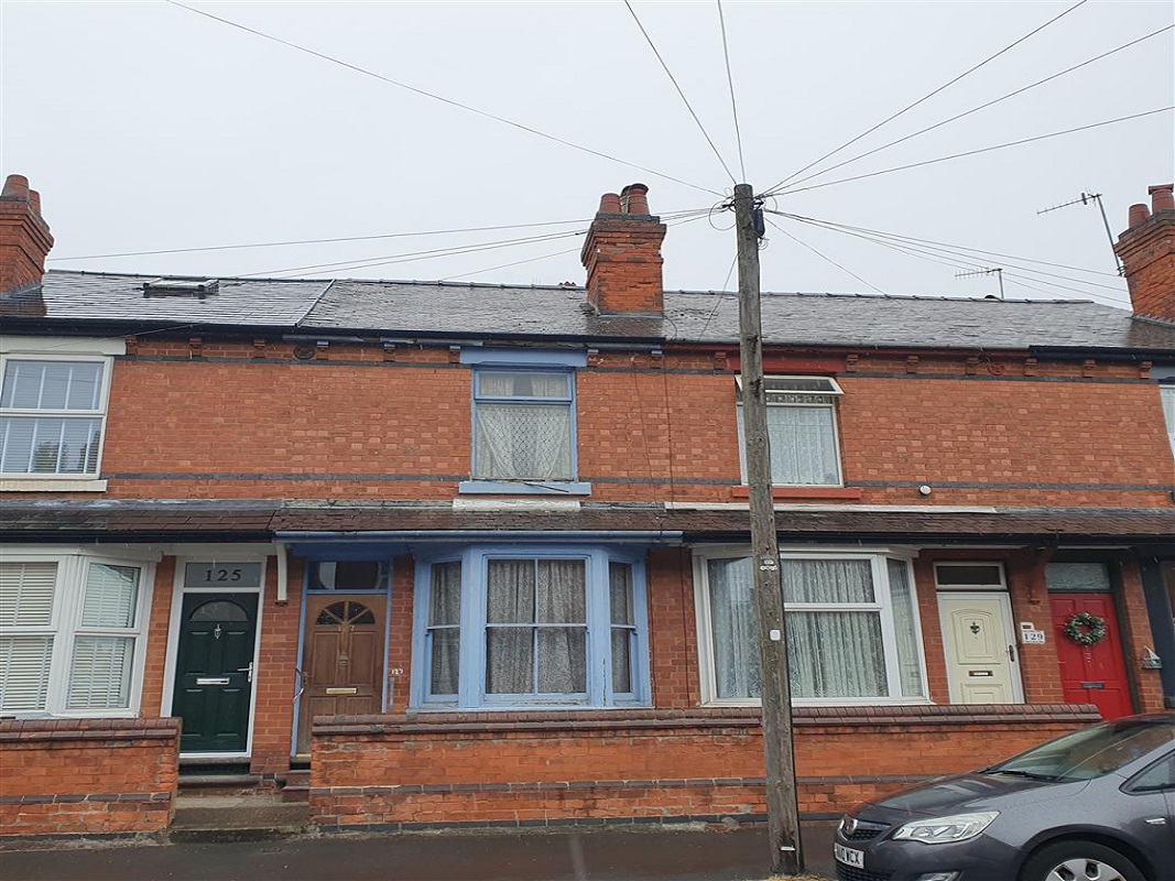 3 Bed Mid Terrace House in Nottingham - For Sale with W A Barnes Auctions with a Guide Price of £80,000 (February 2024)