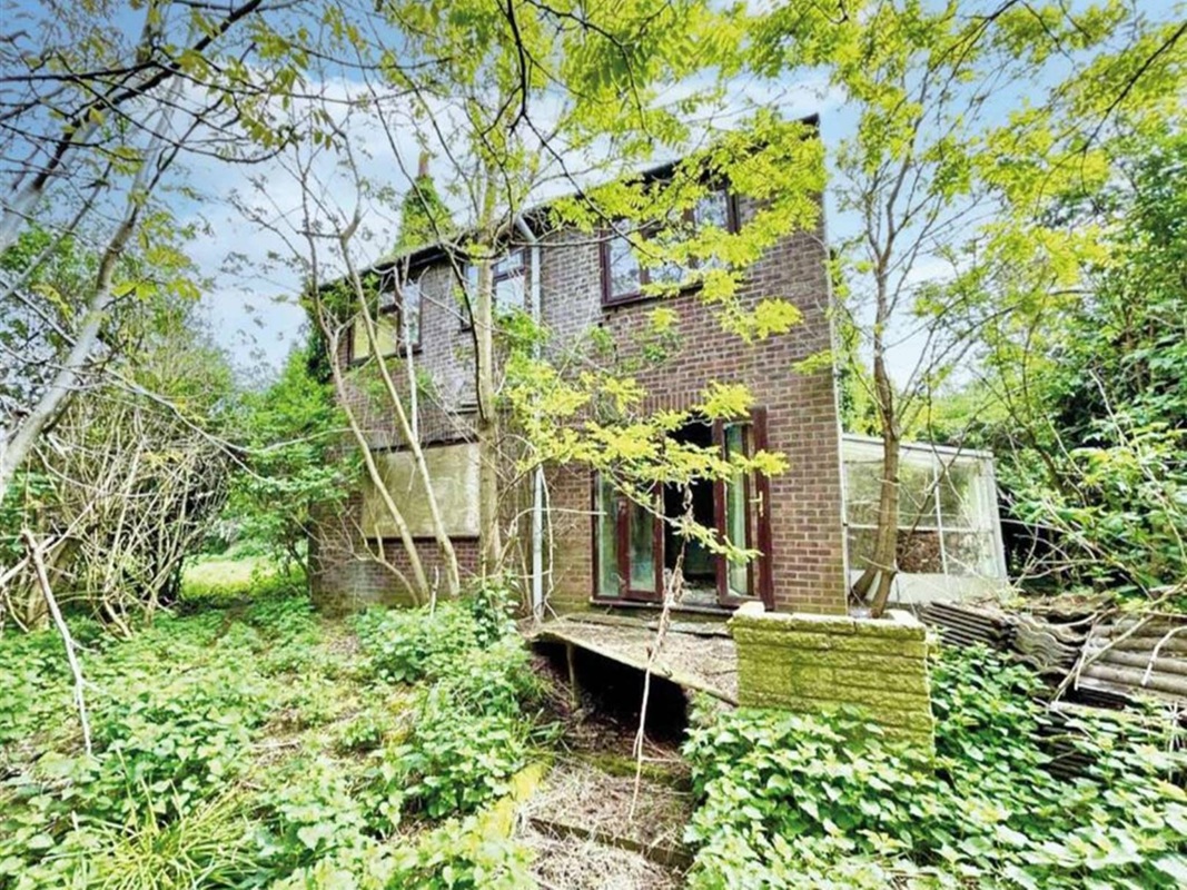 3 Bed Detached Property in Wisbech - For Sale with Barnard Marcus Property Auctions with a Guide Price of £75,000 (June 2025)
