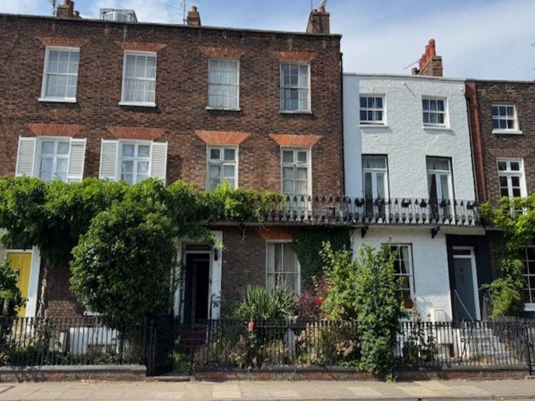 Grade II Listed 5 Bed Townhouse in King's Lynn - For Sale with Auction House East Anglia with a Guide Price of £60,000 - £70,000 (July 2025)