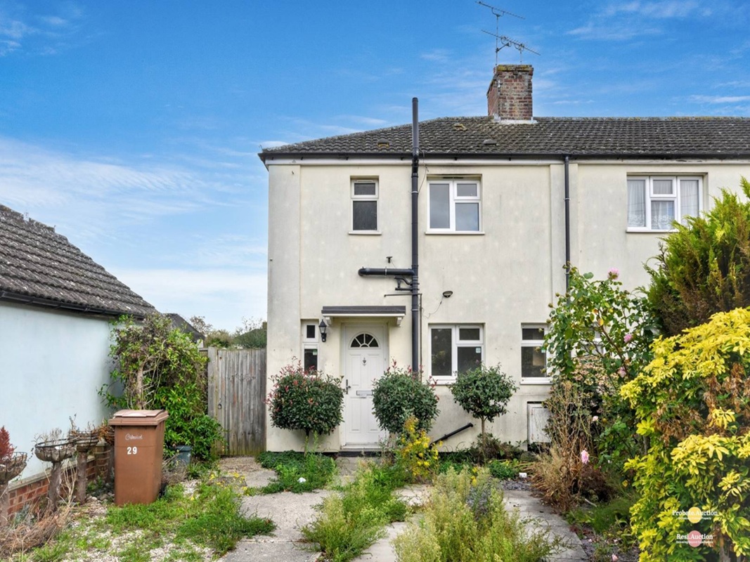 2 Bed End of Terrace Property in Chelmsford - For Sale with Probate.Auction & Resi.Auction with a Guide Price of £210,000 (September 2025)