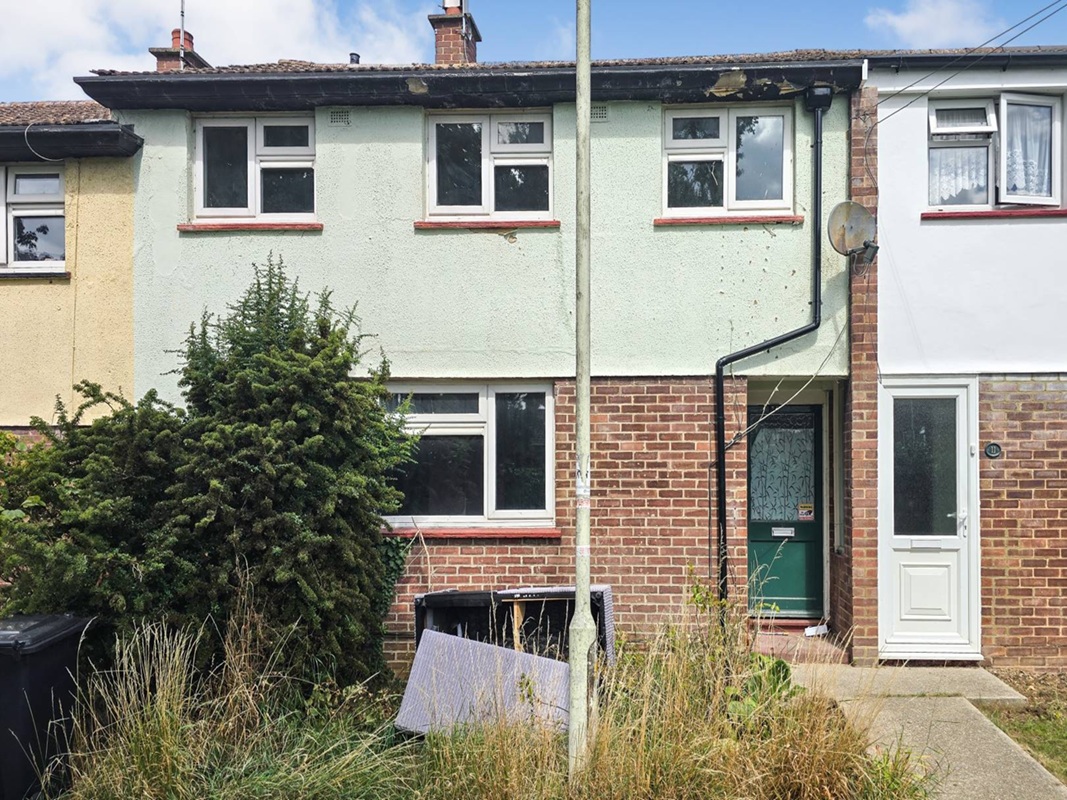 3 Bed Mid Terrace House in Chelmsford - For Sale with Probate.Auction & Resi.Auction with a Guide Price of £185,000 (September 2025)