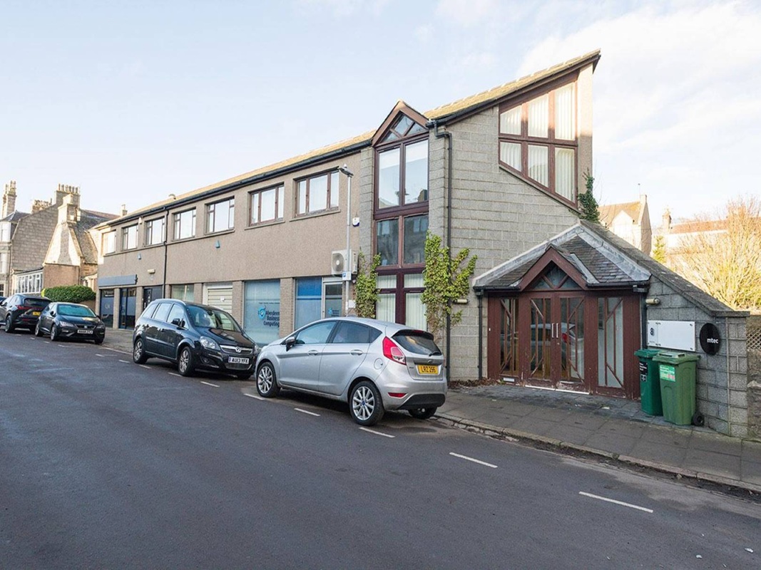 Modern Office Building in Aberdeen - For Sale with Acuitus Property Auctions with a Guide Price of £75,000 (October 2025)